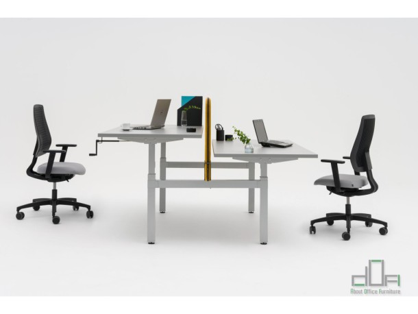 Birou operational OGI DRIVE reglabil pe inaltime #AboutOfficeFurniture