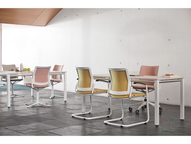 Scaun meeting-vizitator URBAN PLUS #AboutOfficeFurniture