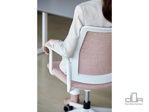 Scaun meeting-vizitator URBAN PLUS #AboutOfficeFurniture