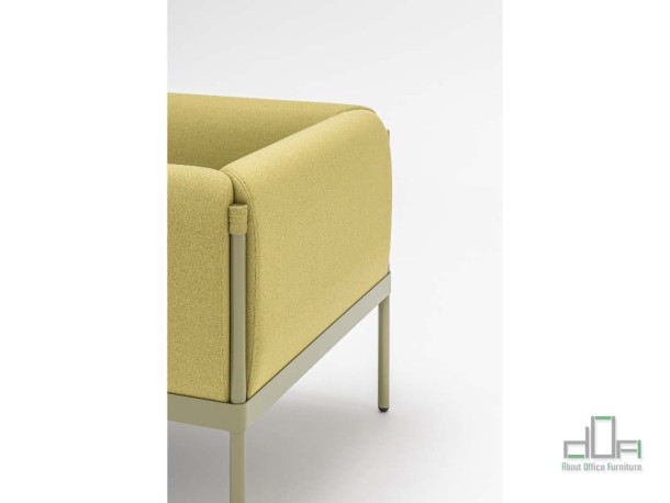 Fotoliu STILT #AboutOfficeFurniture