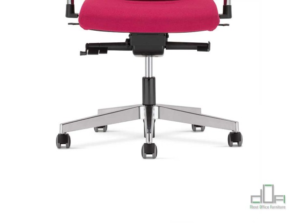 Scaun ergonomic operational INTRATA #AboutOfficeFurniture