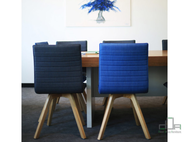 Scaune meeting ORTE #AboutOfficeFurniture